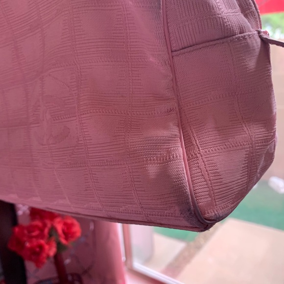 Authentic Pink Chanel Satchel. - Picture 2 of 15